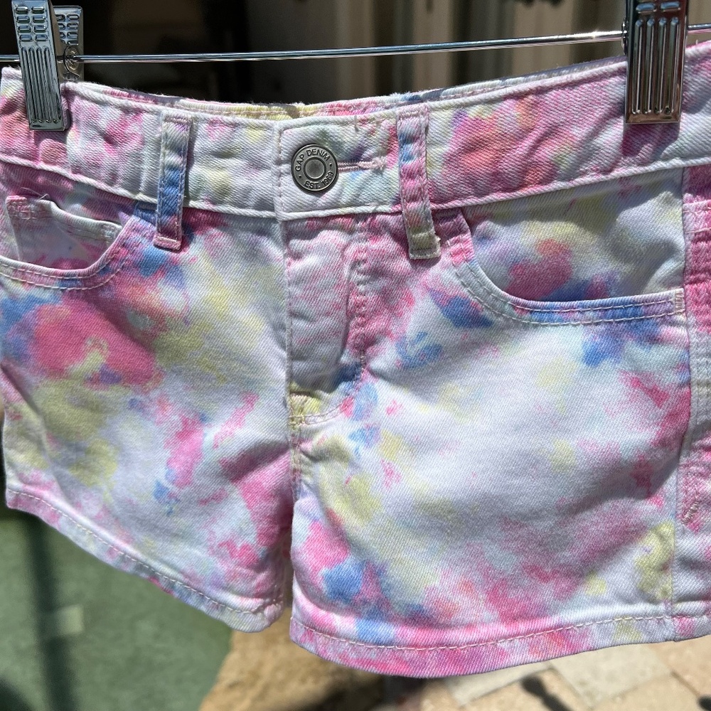 Gap Kids 1969 Tie-Died Jean Shorts - Picture 4 of 15